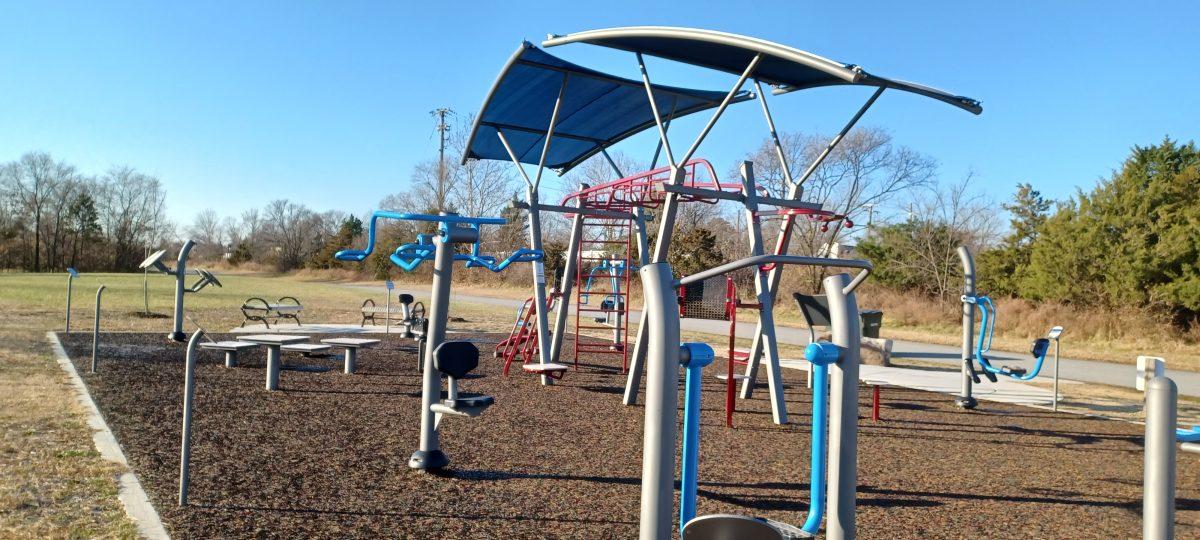 New exercise equipment adds to Lake Artemesia’s attractions.
Credit: Julia Kyles

